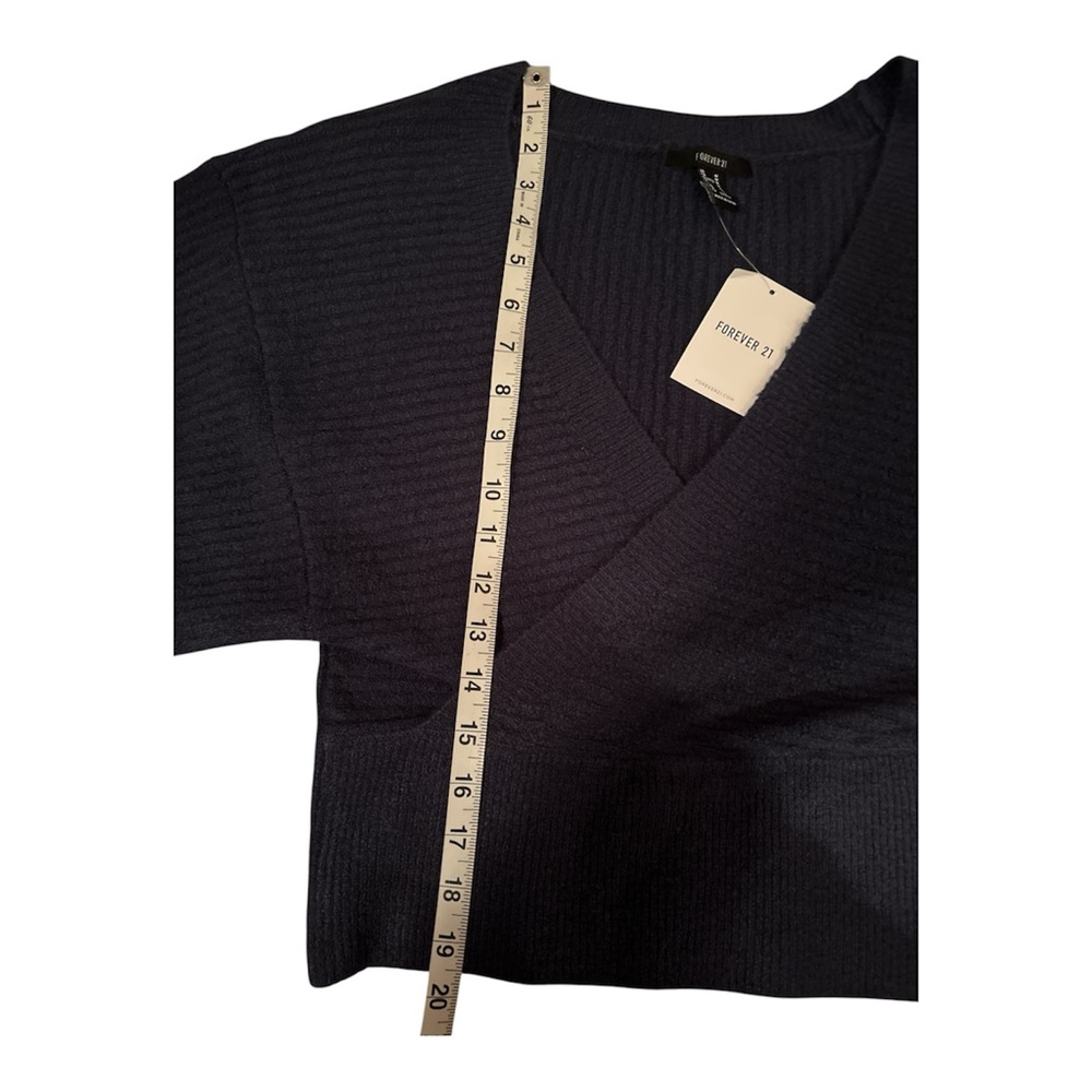Forever 21 Dark Blue Ribbed Knit Wrap Crop Top Size Medium Long Sleeve NWT - Picture 9 of 13